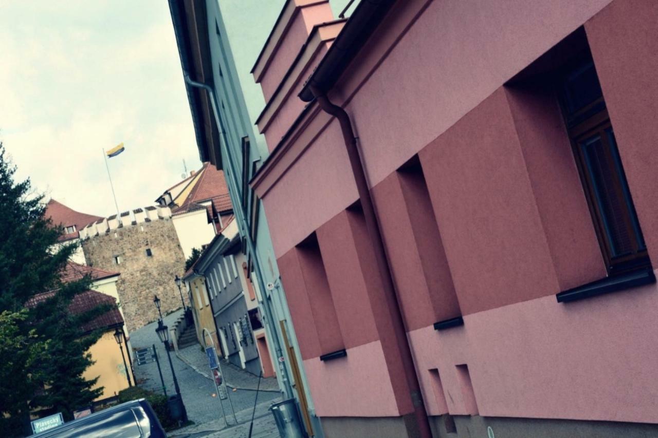 Apartmany Pod Putimskou Branou Pisek  Luaran gambar