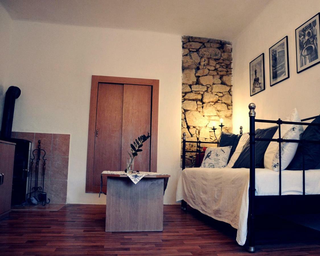Apartmany Pod Putimskou Branou Pisek  Luaran gambar